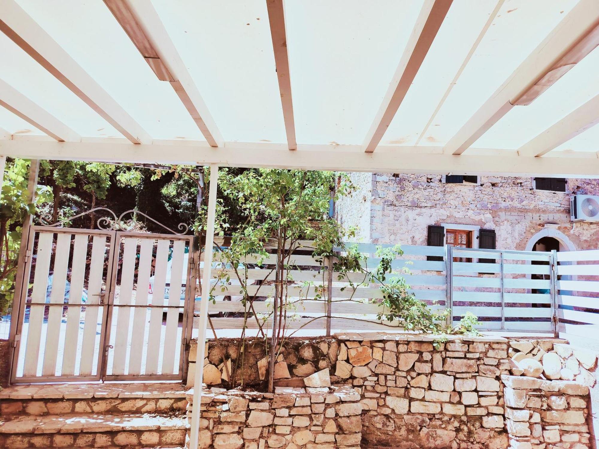 דירות Corfu  Castello Di Lafki מראה חיצוני תמונה